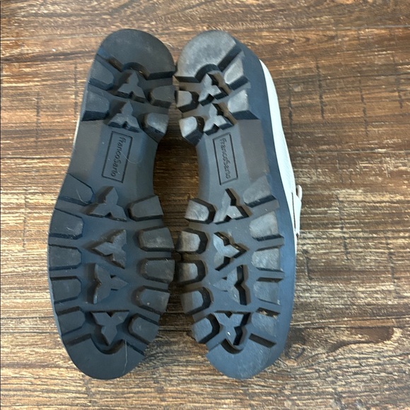 Franco Sarto Bazel Balin Lug Sole Penny Loafer Cream Crinkle Patent Size 9.5 - Picture 7 of 10